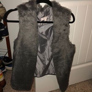Fur vest
